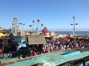 Whoever thought to put an amusement park on the beach had the right idea!