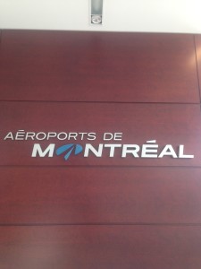 Aéroports de Montréal logo.
